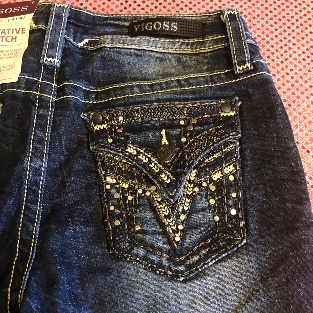 SOLD Vigoss Blue Jean Capri Shorts Embellished - Picture 8 of 12